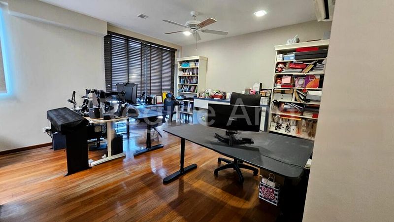 5 Bed Terraced House (Landed) for Rent in  Hoover Park - Image 8